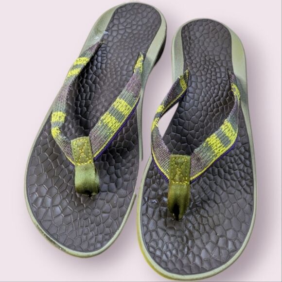 Chaco Lime Olive Green Thong Style Flip Flop Sandals size 9.5 10 - Picture 4 of 13